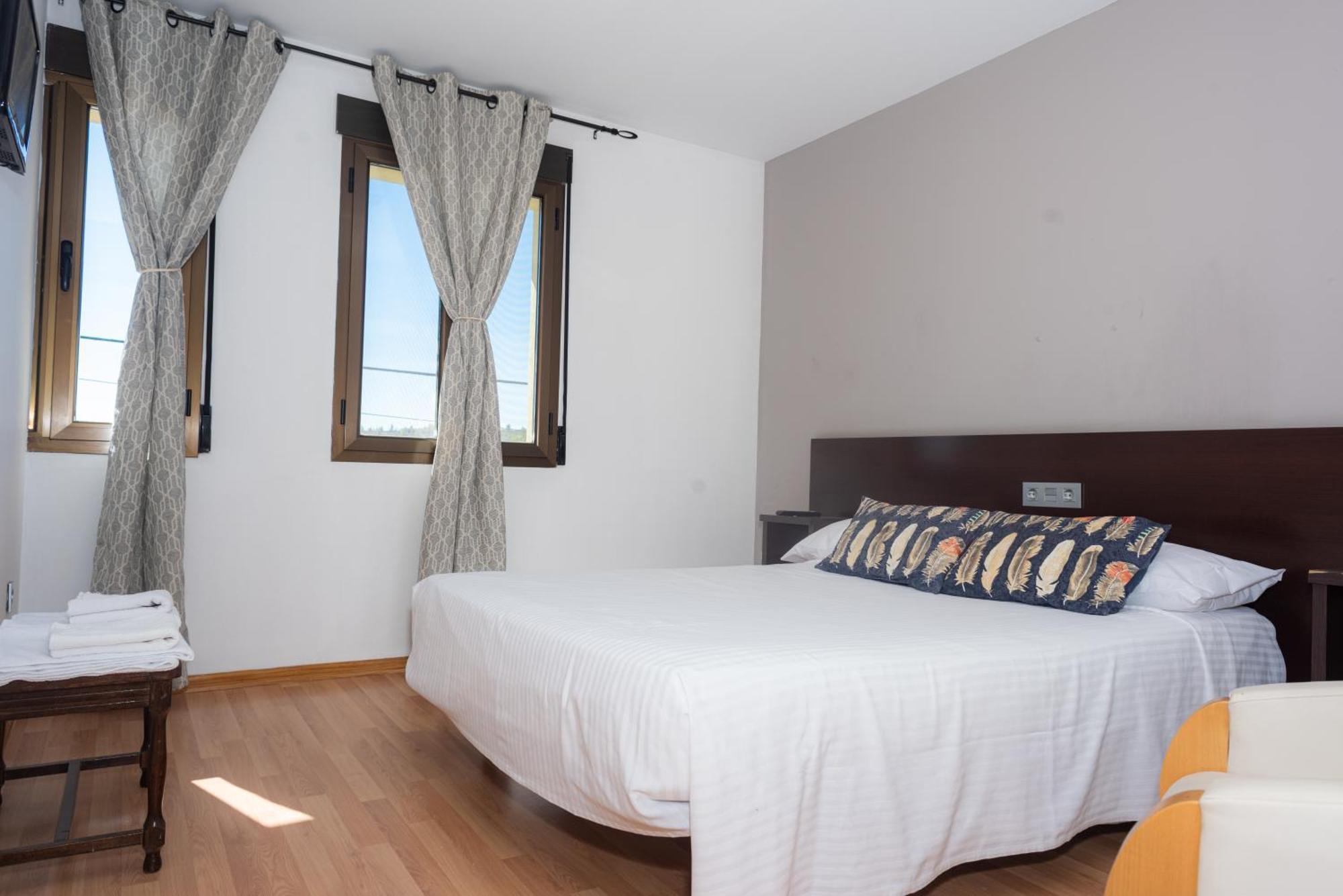 Hostal Venta De Valcorba ソリア エクステリア 写真